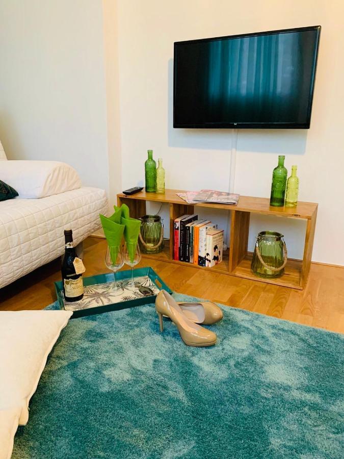 Glamour Apartment